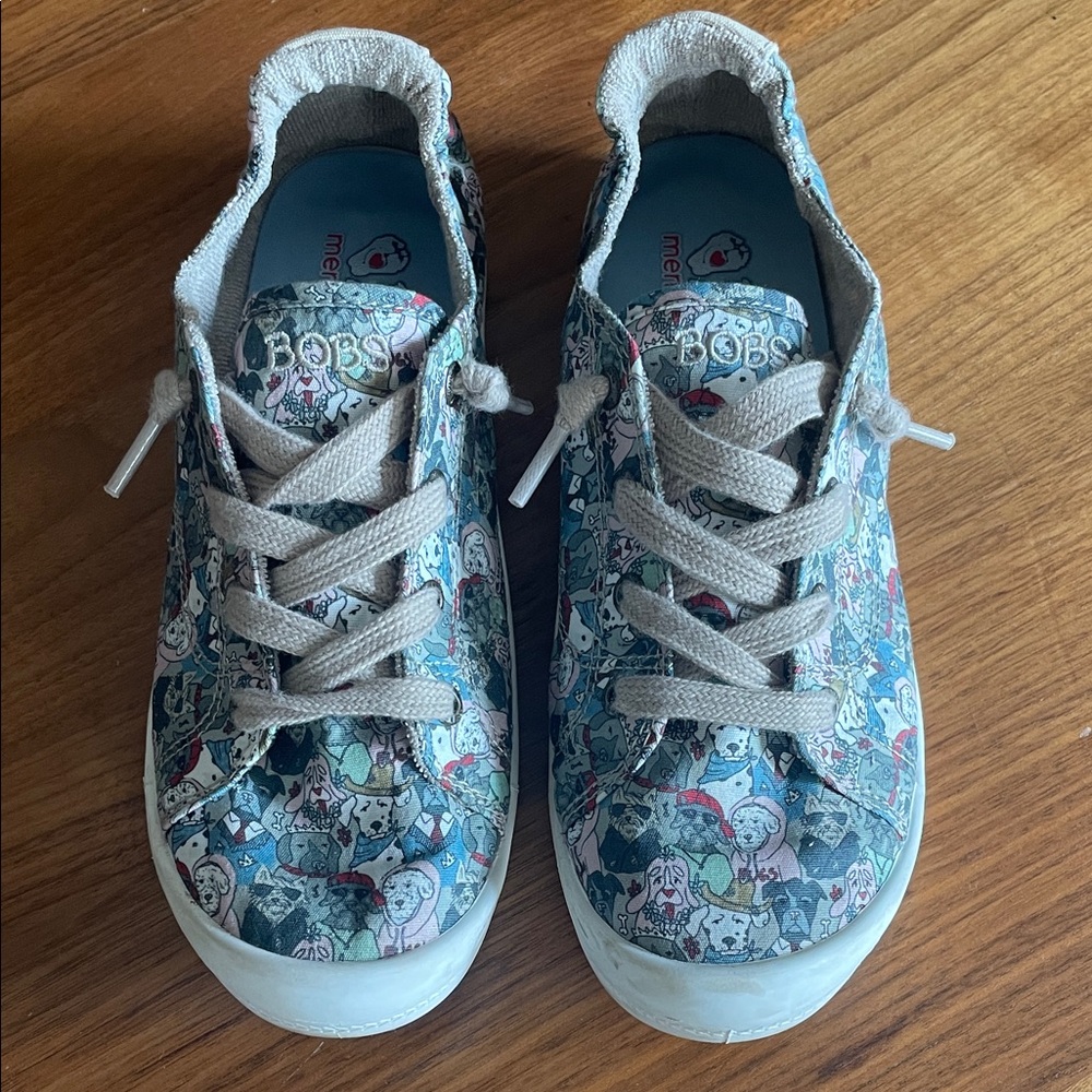 Skechers Bobs slip on shoes